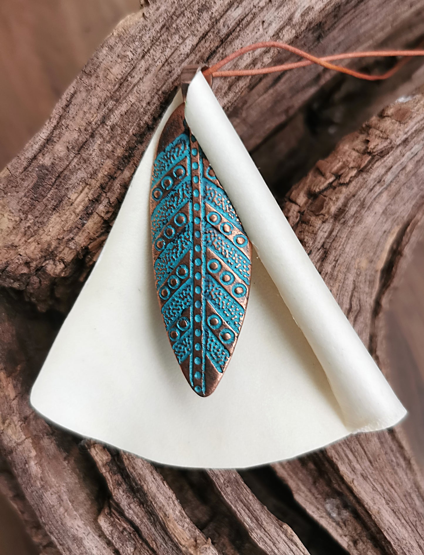 Shamanica LILY OF FEMININITY