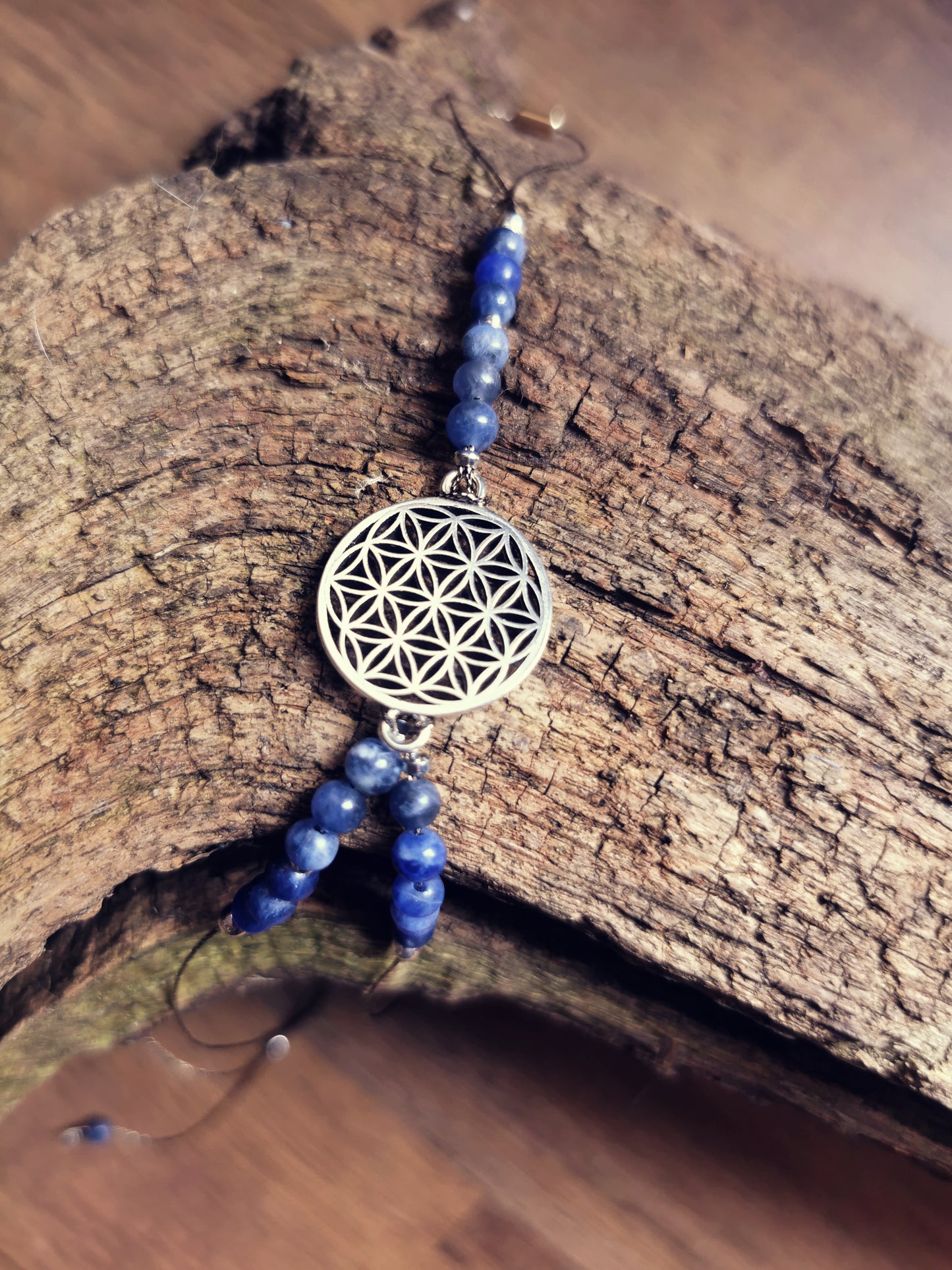 GAYA ELEMENTS – Ankle & Wrist Bracelet with Blue Sodalite and Flower of Life Decorative Element